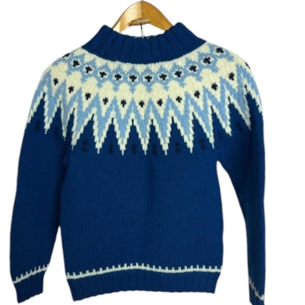 Women's Nordic Yoke Crewneck Sweater in Blue
